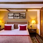 מלון Grand Des Bains Kempinski 5*