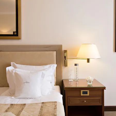 Grand Des Bains Kempinski 5* サンモリッツ