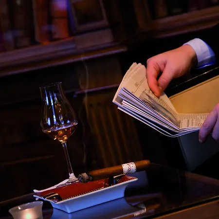 Grand Des Bains Kempinski Hotel