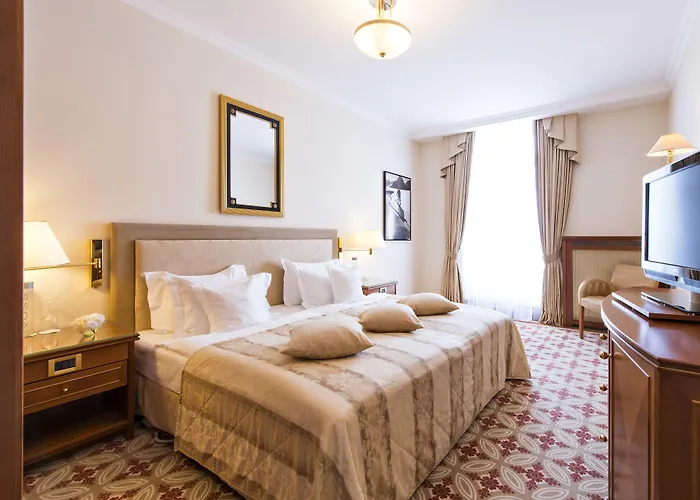 Отель Grand Des Bains Kempinski 5*