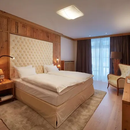Ξενοδοχείο Grand Des Bains Kempinski 5*